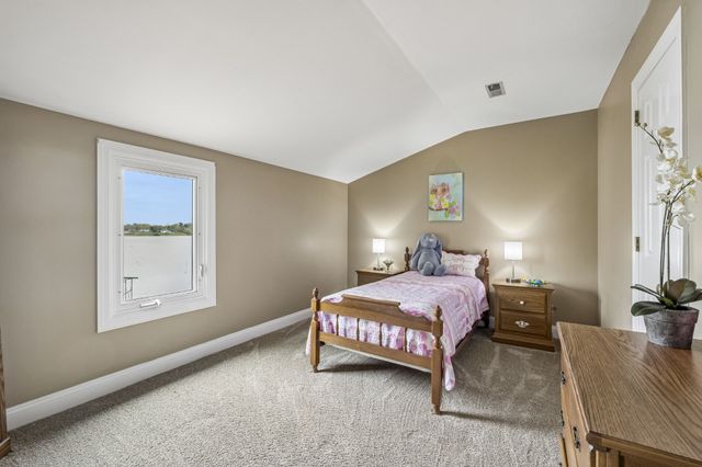 3211 Lakeshore Dr, Old Hickory, TN 37138