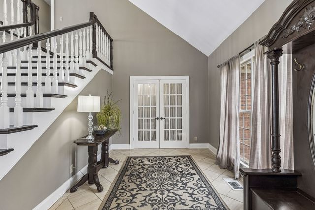 3211 Lakeshore Dr, Old Hickory, TN 37138