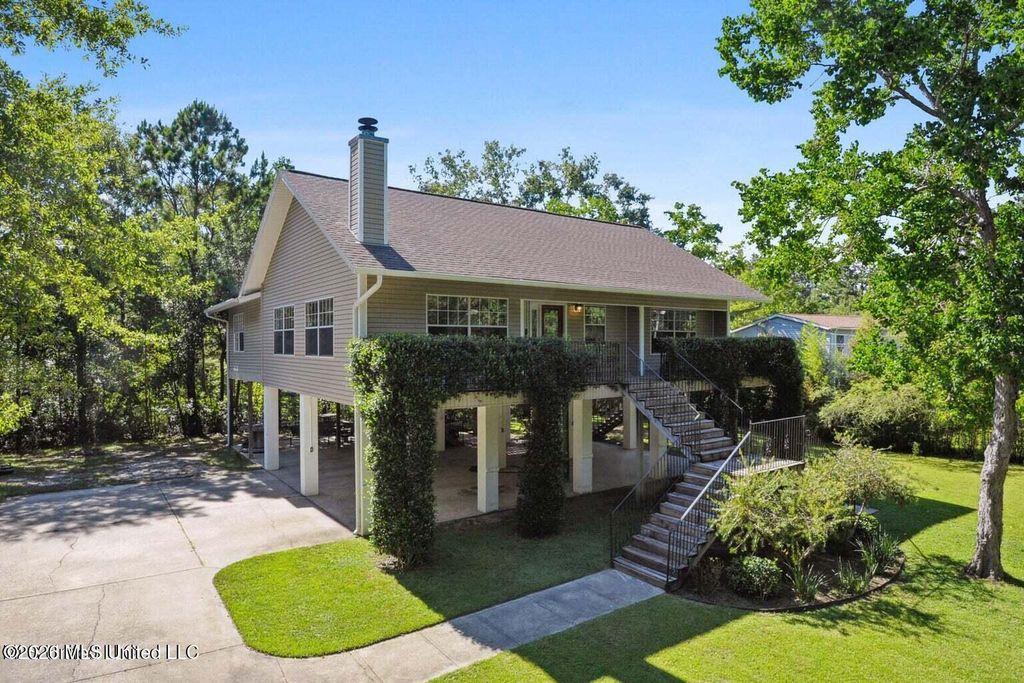 12216 Sandy Hook Lane, Gulfport, MS 39503