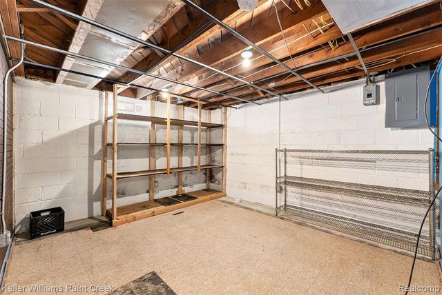 7258 Helen, Center Line, MI 48015