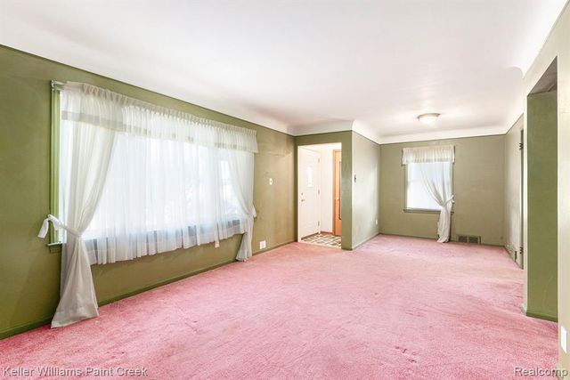 7258 Helen, Center Line, MI 48015