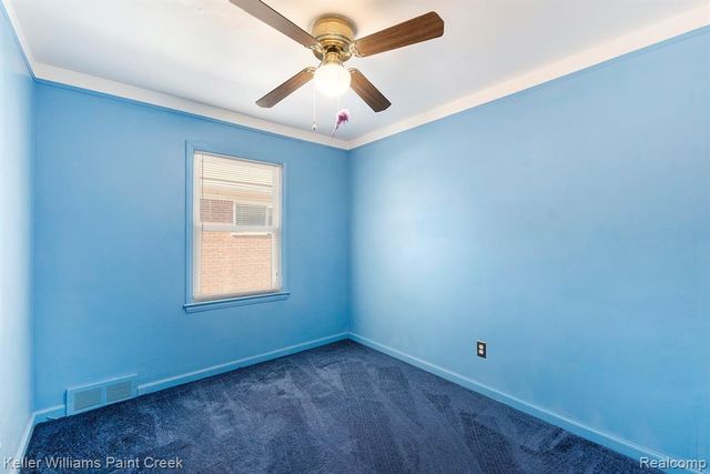 7258 Helen, Center Line, MI 48015