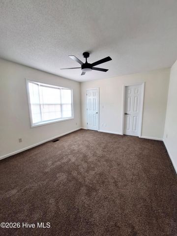 3995 Sterling Pointe Drive Kkk5, Winterville, NC 28590
