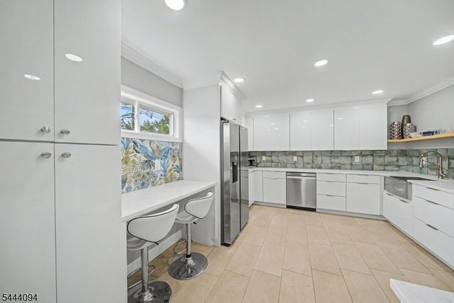 45 Leonard Ter, Wayne Twp., NJ 07470