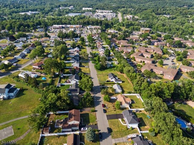 45 Leonard Ter, Wayne Twp., NJ 07470
