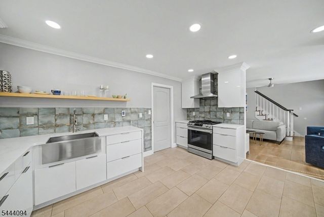 45 Leonard Ter, Wayne Twp., NJ 07470