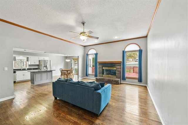 929 ELK Lane, Bonner Springs, KS 66012