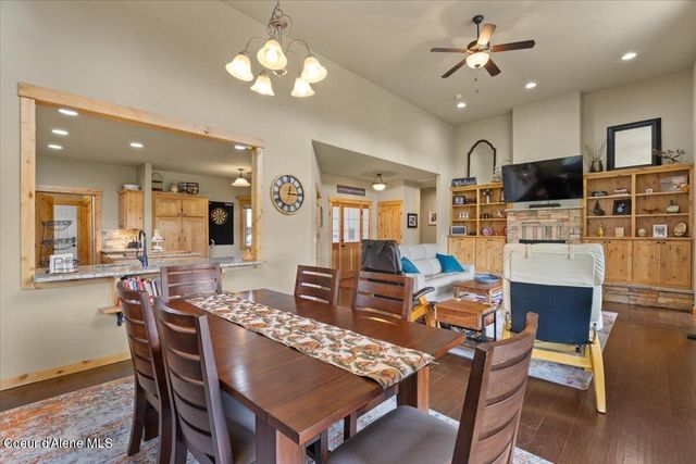 50 Bellflower CT, Blanchard, ID 83804
