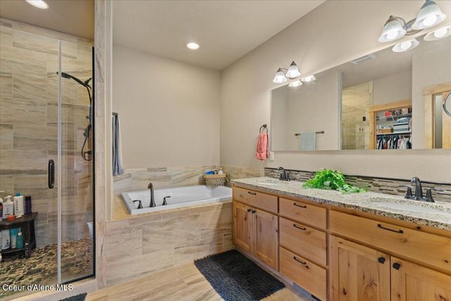 50 Bellflower CT, Blanchard, ID 83804
