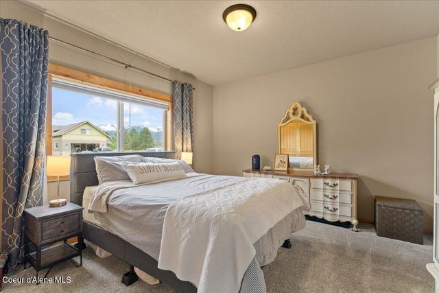 50 Bellflower CT, Blanchard, ID 83804