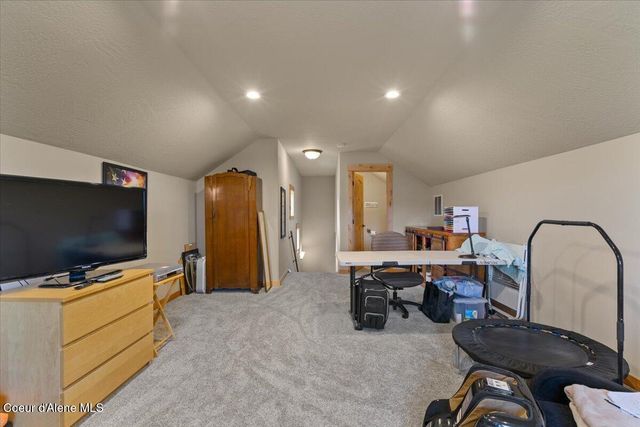 50 Bellflower CT, Blanchard, ID 83804