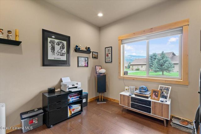 50 Bellflower CT, Blanchard, ID 83804