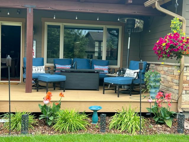 50 Bellflower CT, Blanchard, ID 83804