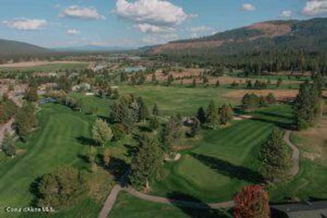 50 Bellflower CT, Blanchard, ID 83804