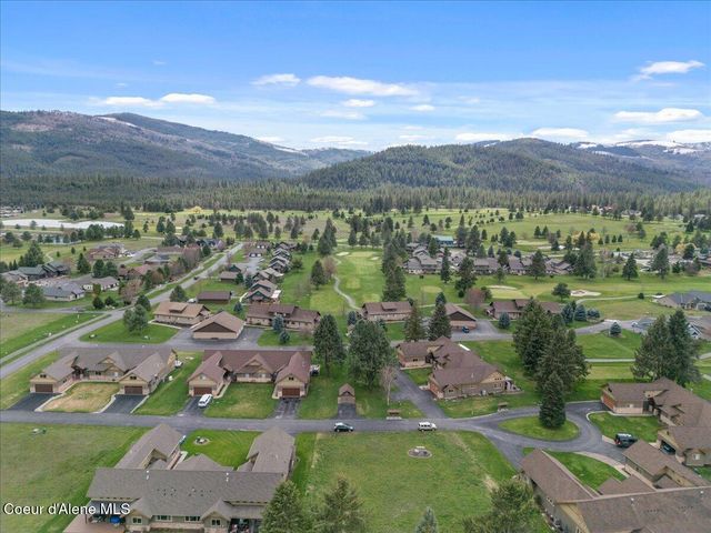 50 Bellflower CT, Blanchard, ID 83804