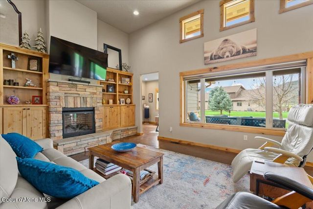 50 Bellflower CT, Blanchard, ID 83804