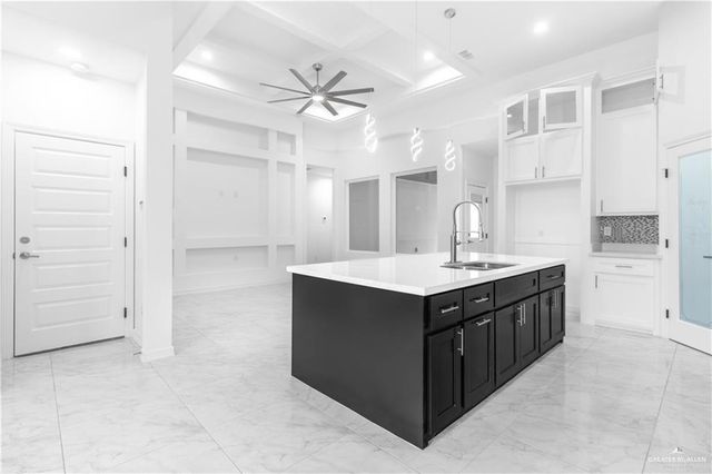 1002 La Laguna Road, Mission, TX 78572