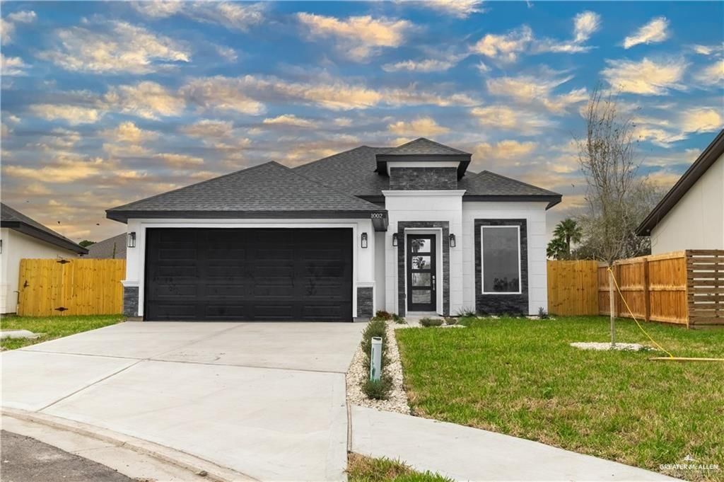 1002 La Laguna Road, Mission, TX 78572