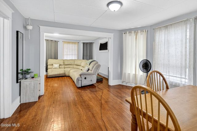 205 Vley Road, Scotia, NY 12302