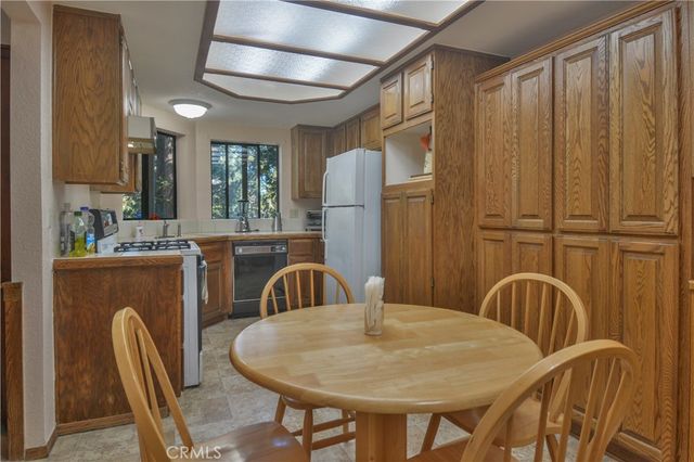 27494 White Fir, Lake Arrowhead, CA 92352