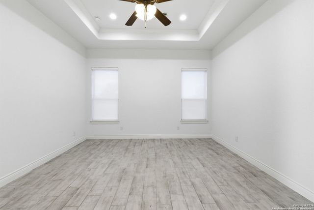 344 Abrego Lake, Floresville, TX 78114