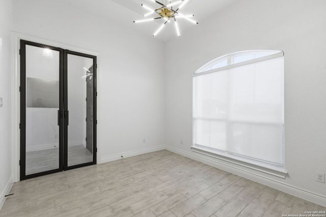 344 Abrego Lake, Floresville, TX 78114