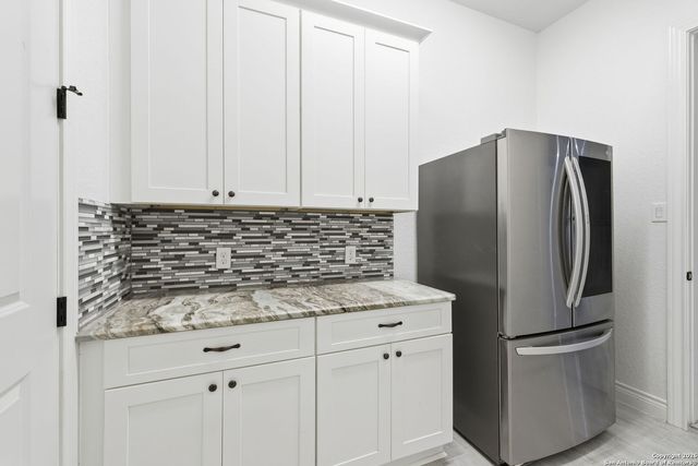 344 Abrego Lake, Floresville, TX 78114