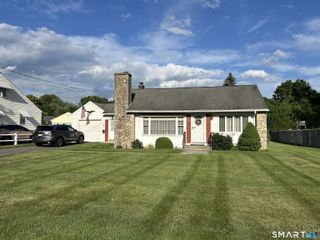 16 Locust Street, Plainville, CT 06062