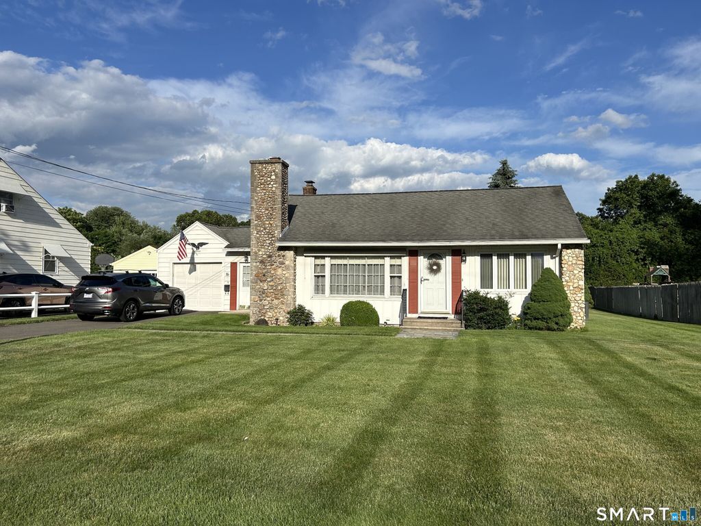 16 Locust Street, Plainville, CT 06062