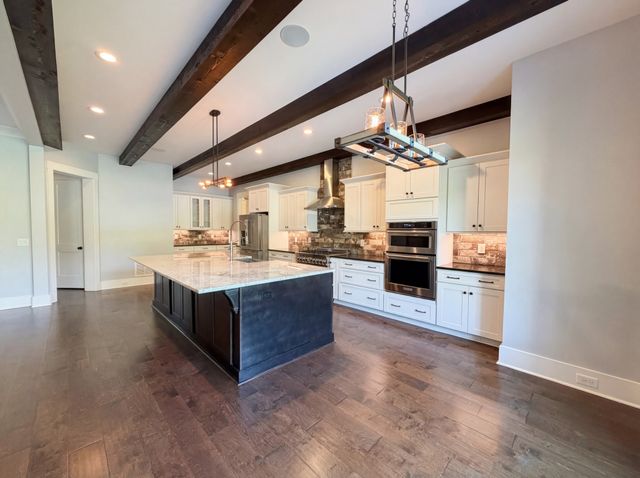 4450 Savage Pointe Dr, Franklin, TN 37064