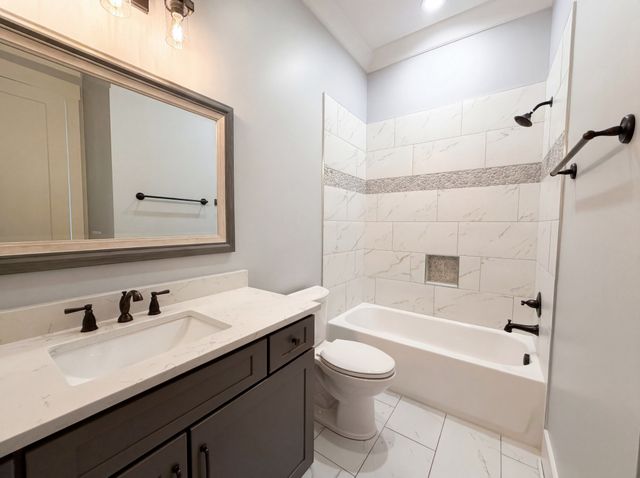 4450 Savage Pointe Dr, Franklin, TN 37064