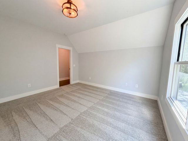 4450 Savage Pointe Dr, Franklin, TN 37064