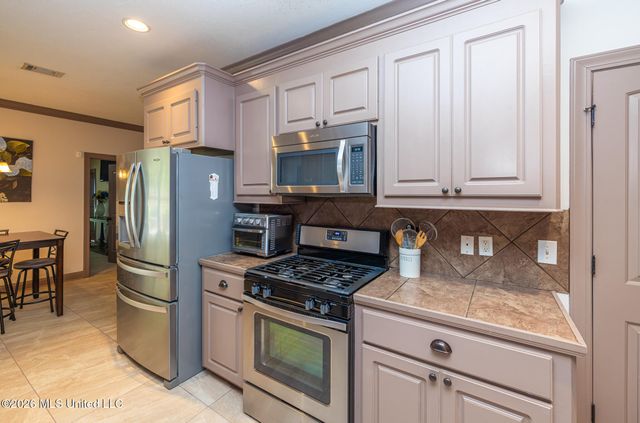 112 Porter Ridge, Canton, MS 39046