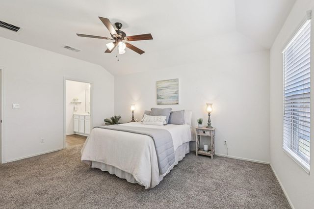 138 George Kimble CV, Bastrop, TX 78602