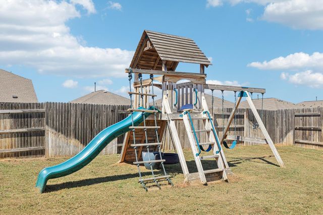 138 George Kimble CV, Bastrop, TX 78602