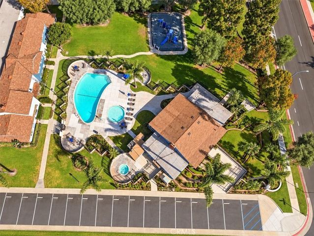 9867 Continental, Huntington Beach, CA 92646