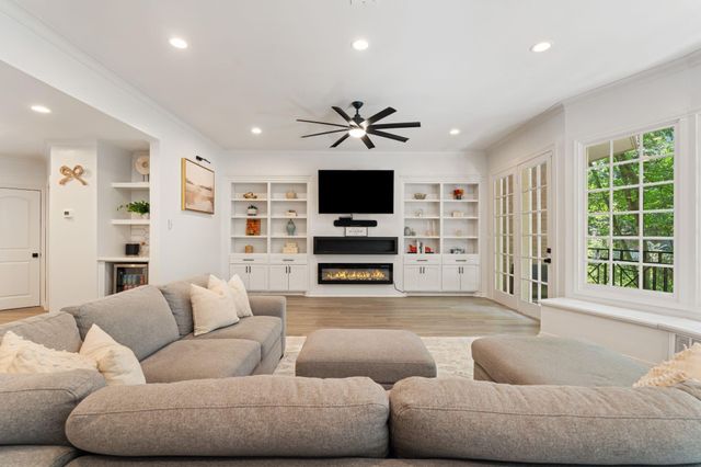 201 Vanderpool Lane 137, Houston, TX 77024