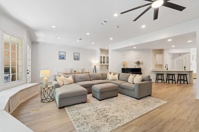 201 Vanderpool Lane 137, Houston, TX 77024