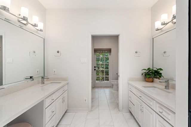 201 Vanderpool Lane 137, Houston, TX 77024