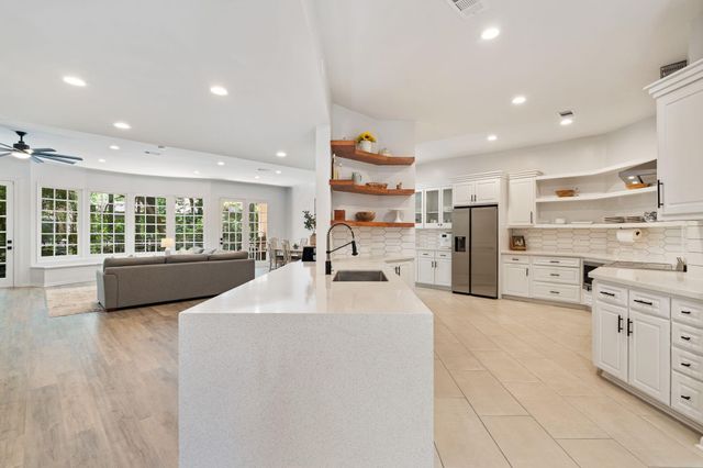 201 Vanderpool Lane 137, Houston, TX 77024