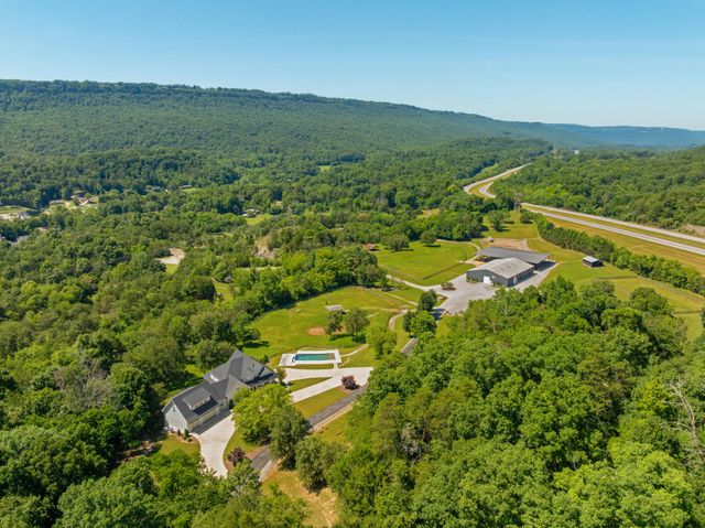 527 Reads Lake Road, Chattanooga, TN 37415