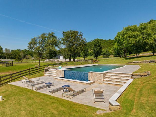 527 Reads Lake Road, Chattanooga, TN 37415