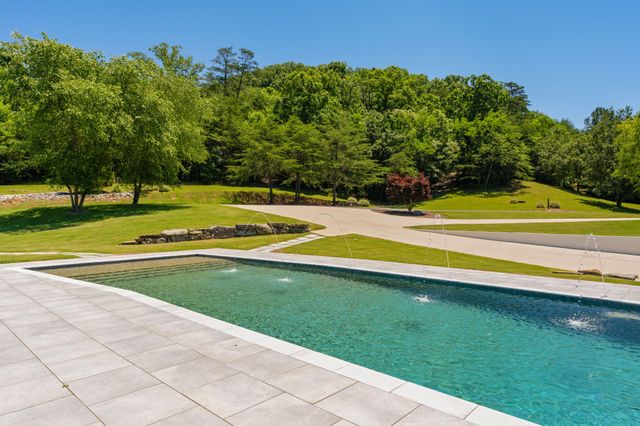 527 Reads Lake Road, Chattanooga, TN 37415