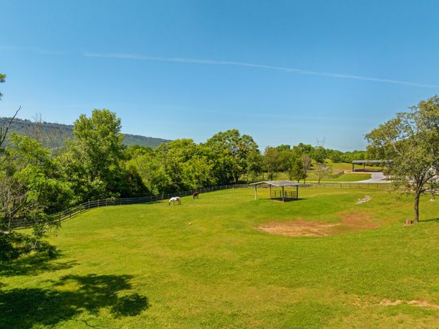527 Reads Lake Road, Chattanooga, TN 37415