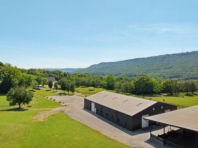 527 Reads Lake Road, Chattanooga, TN 37415