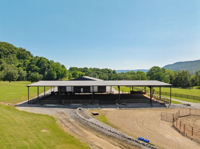 527 Reads Lake Road, Chattanooga, TN 37415