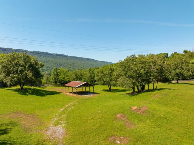 527 Reads Lake Road, Chattanooga, TN 37415