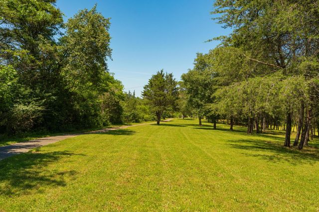 527 Reads Lake Road, Chattanooga, TN 37415
