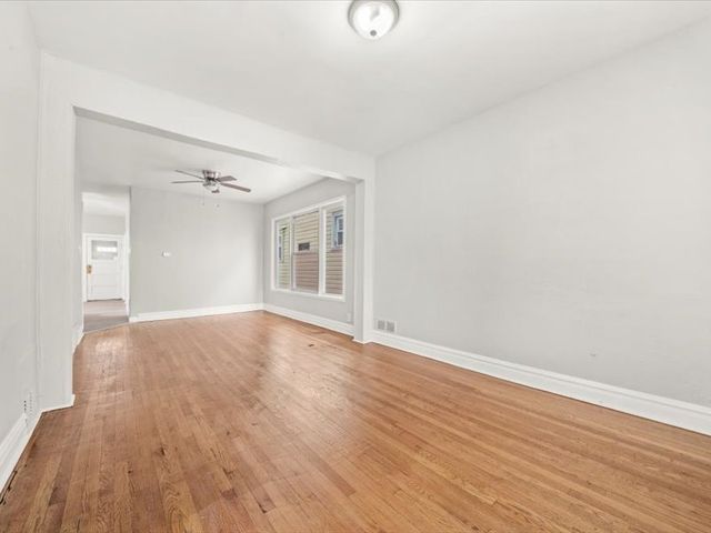 3219 W 64th Street, Chicago, IL 60629