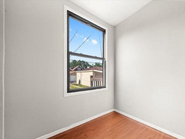 3219 W 64th Street, Chicago, IL 60629